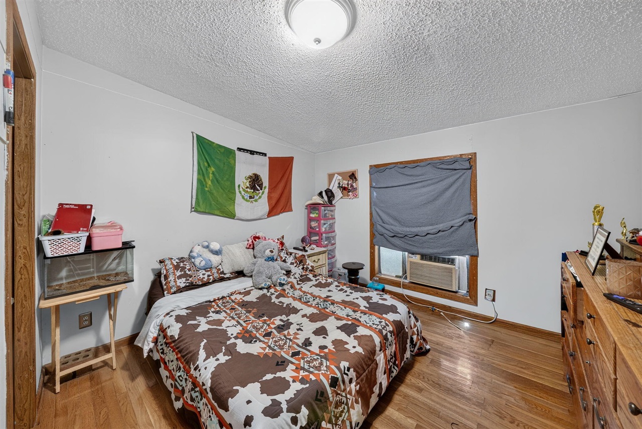 30083 M 62 Property Photo 19