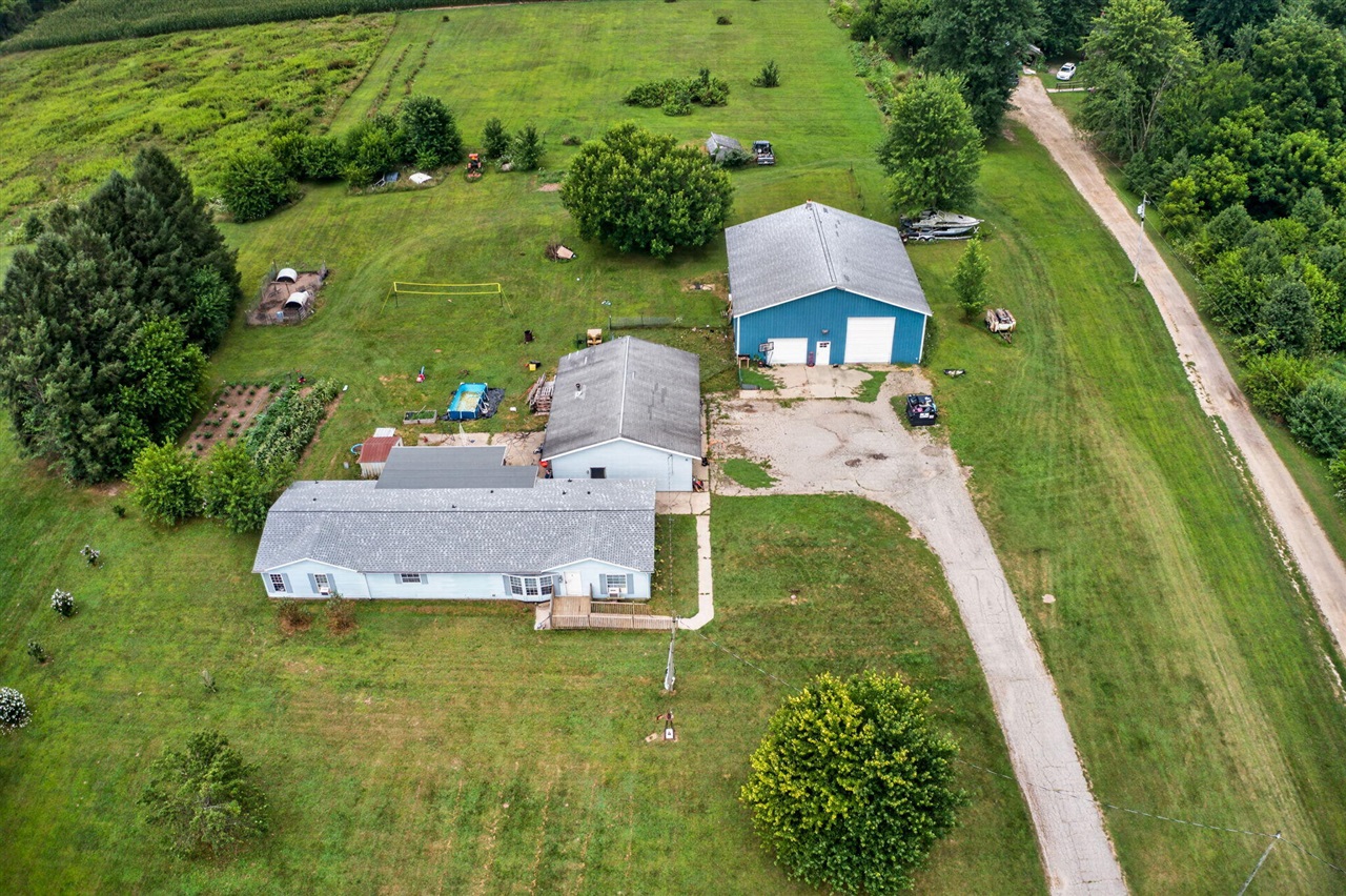30083 M 62 Property Photo 27