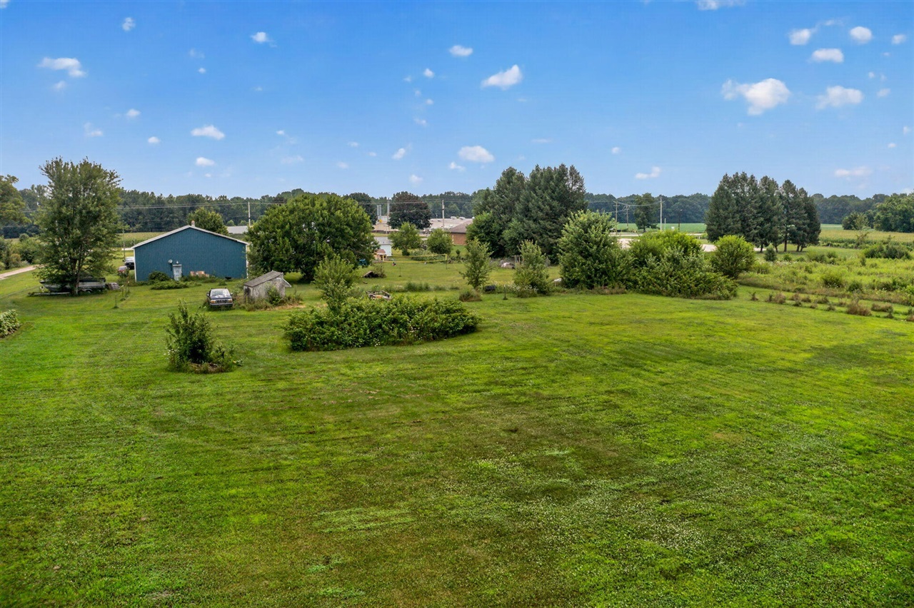30083 M 62 Property Photo 32