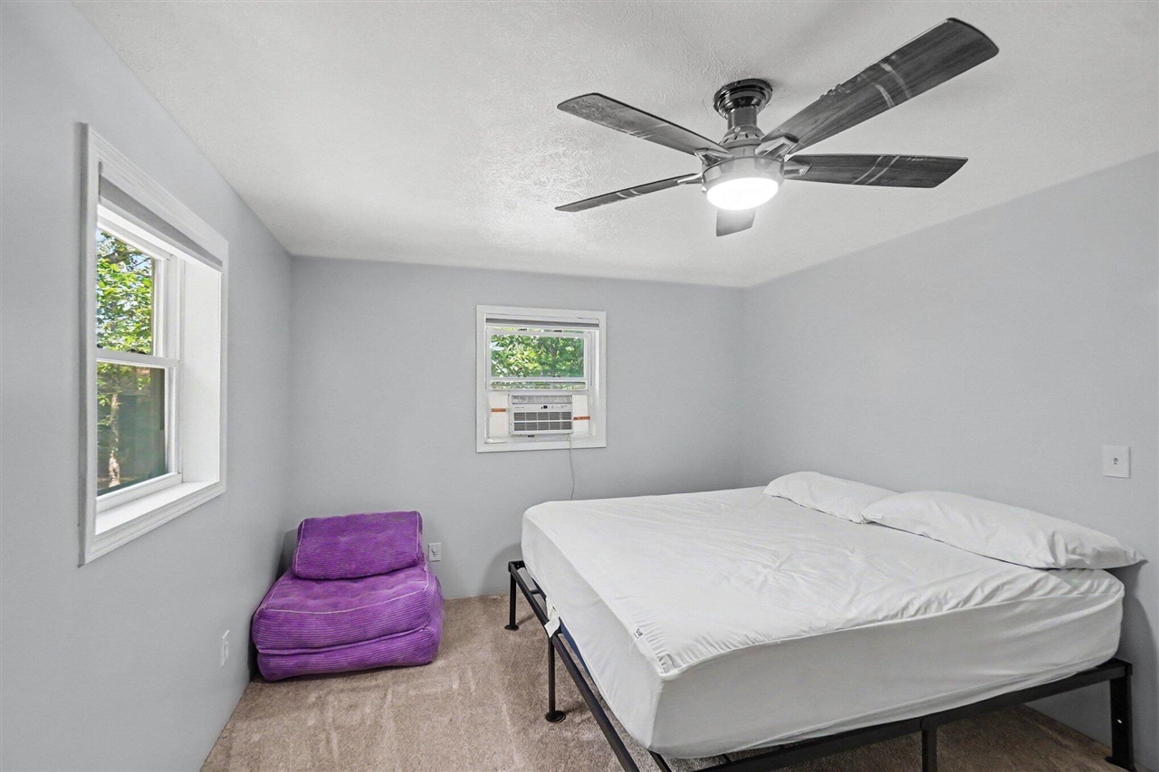 11821 S Red Cedar Avenue Property Photo 11