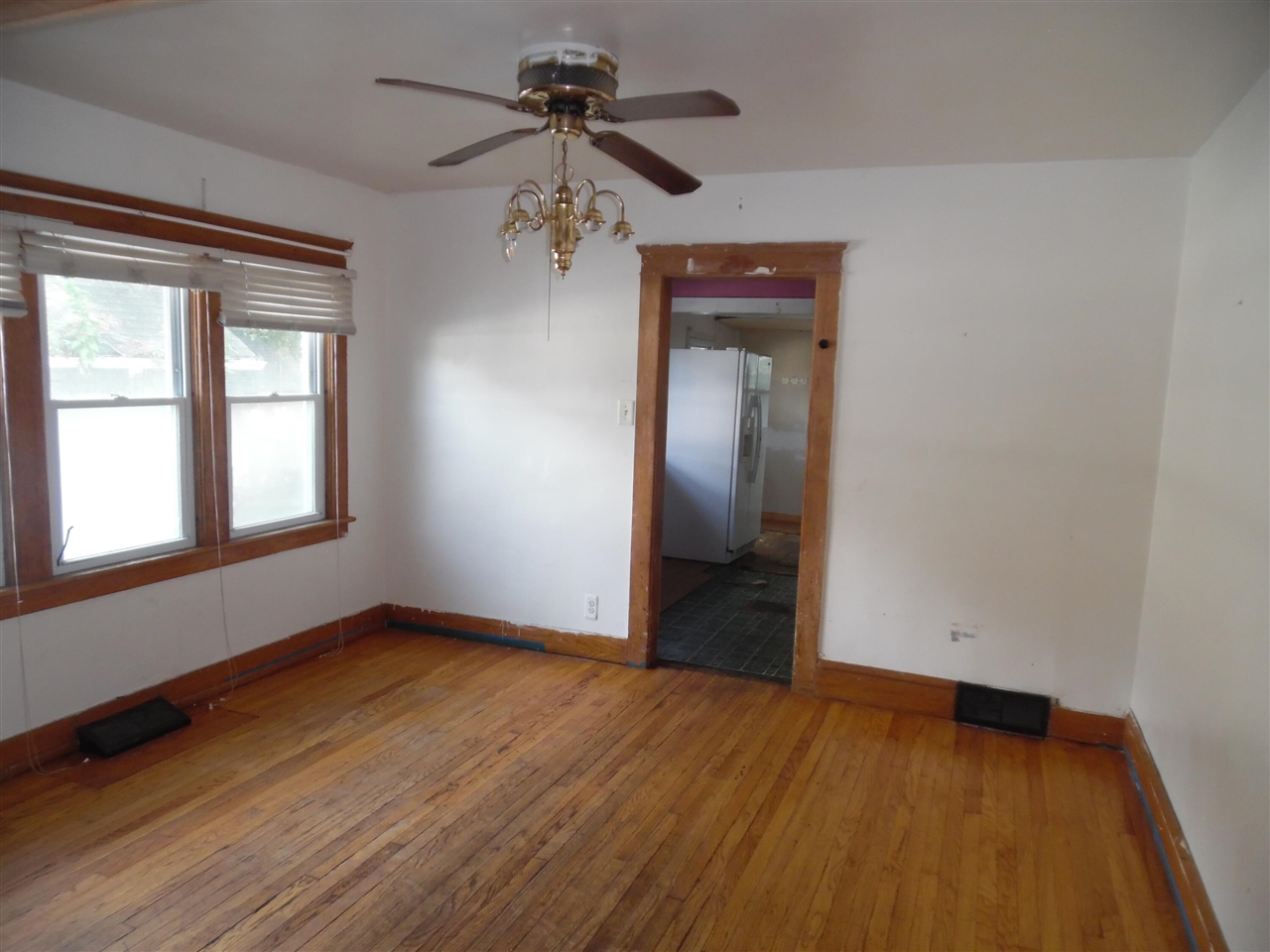 305 W High Street Property Photo 10