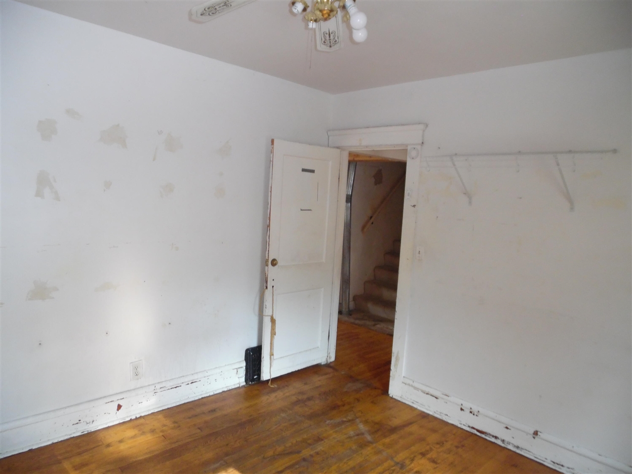 305 W High Street Property Photo 24