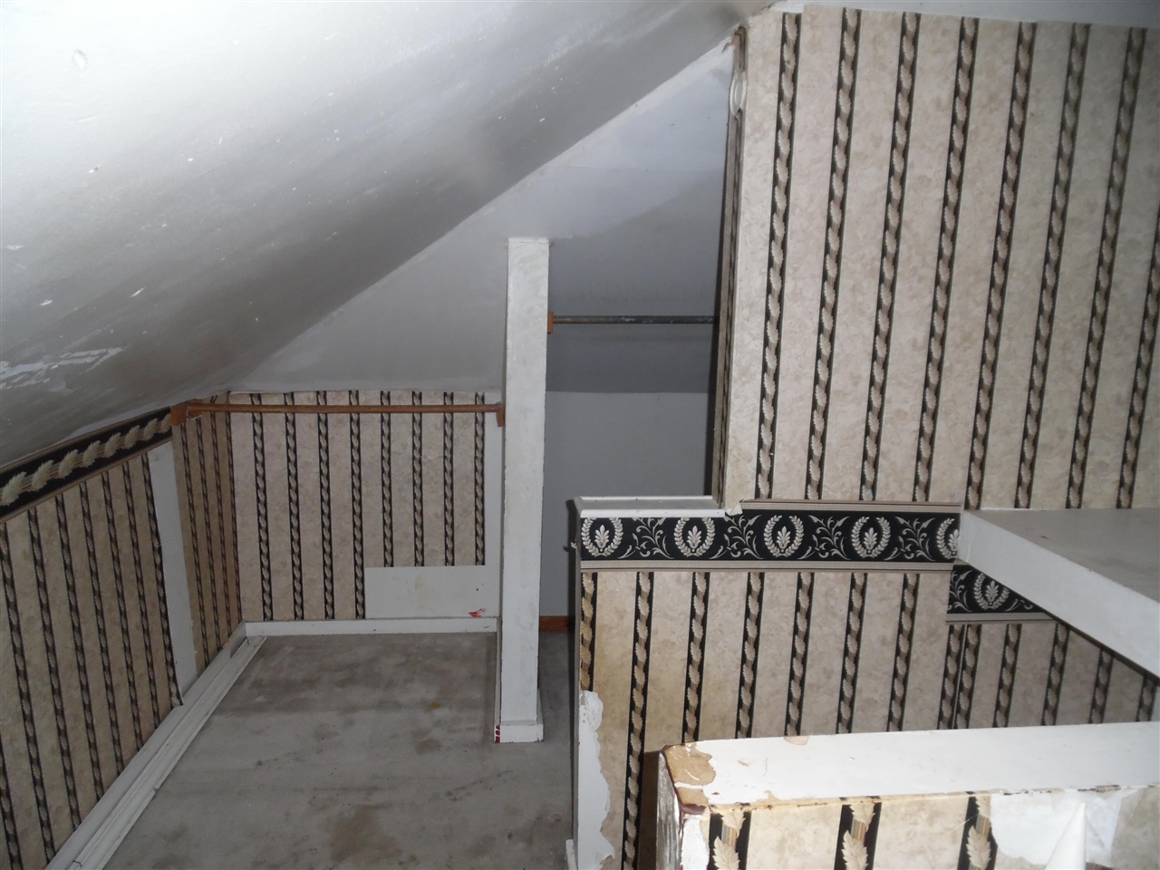 305 W High Street Property Photo 25