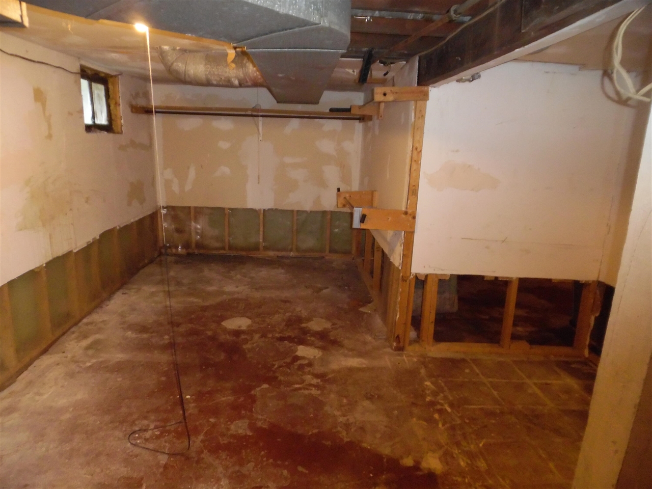 305 W High Street Property Photo 34