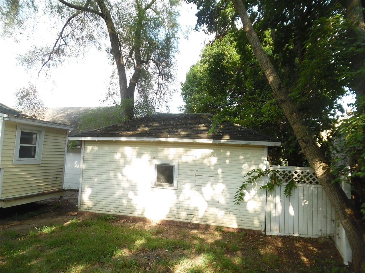 305 W High Street Property Photo 42