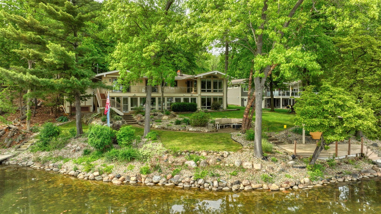 11901 Killarny Circle Property Photo 1