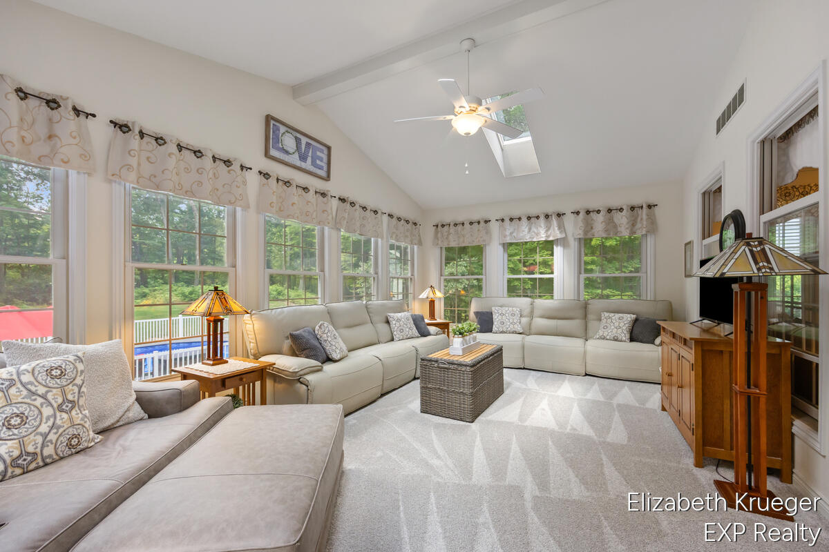 8350 Winterforest Drive Property Photo 28