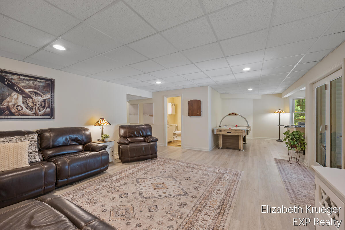 8350 Winterforest Drive Property Photo 41