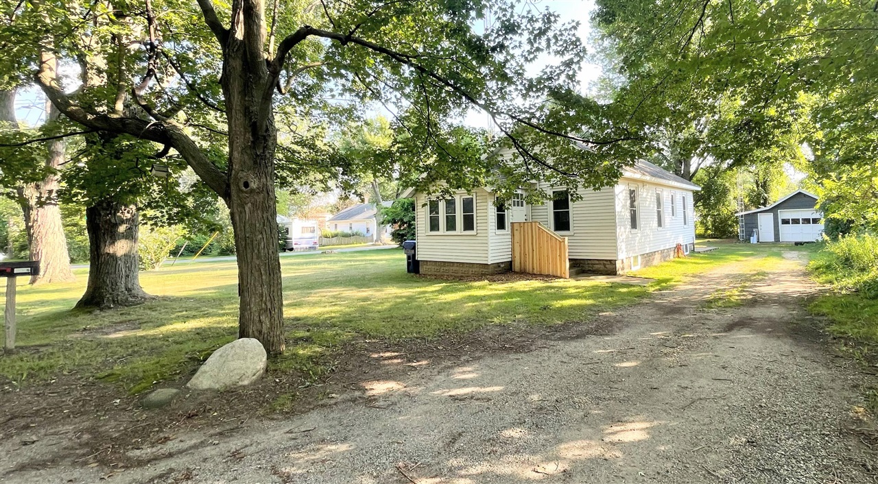 1146 Coolidge Avenue Property Photo 1