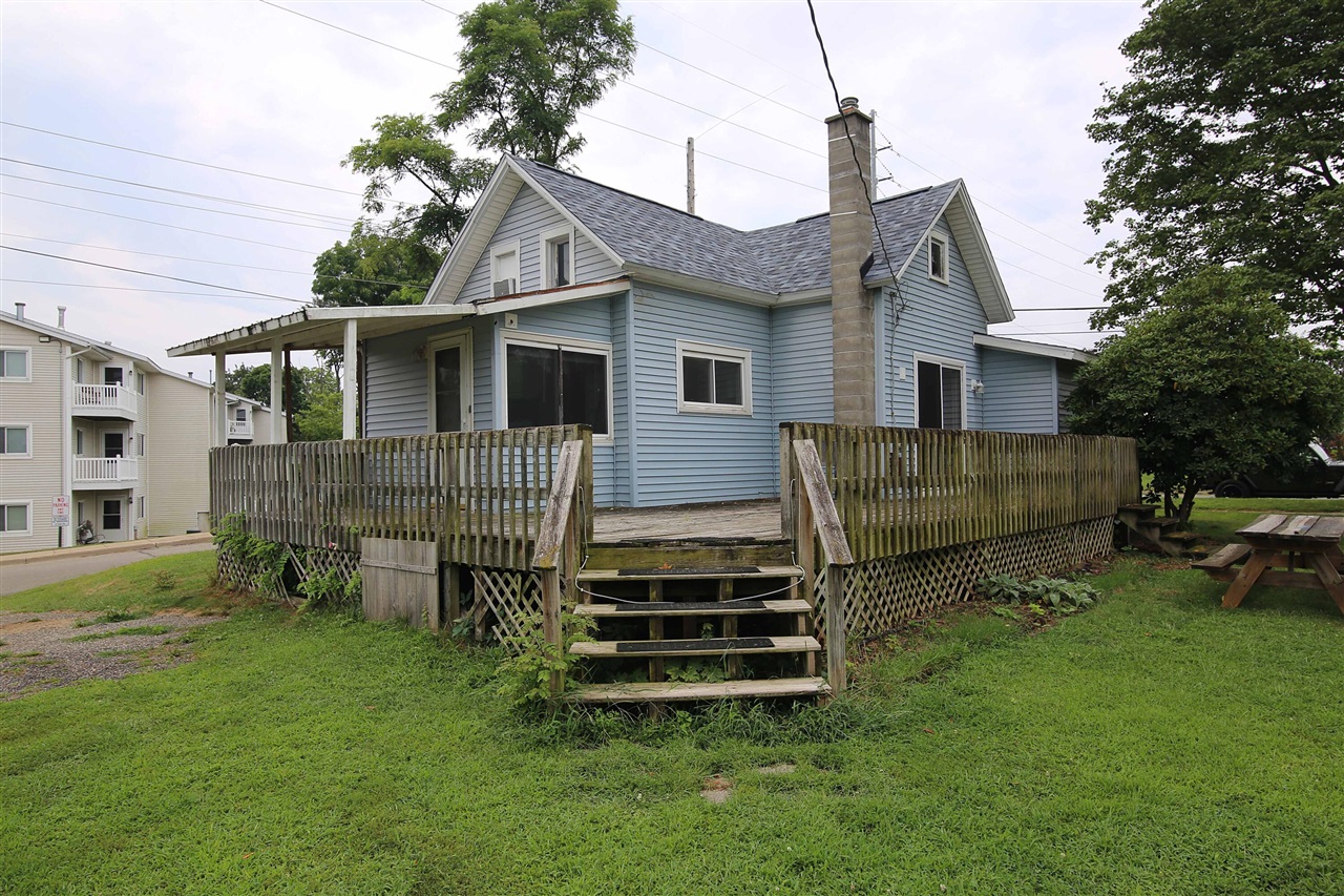 406 Spring Street Property Photo 1