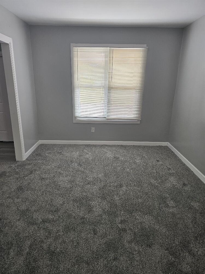 7733 E Forest Avenue Property Photo 3