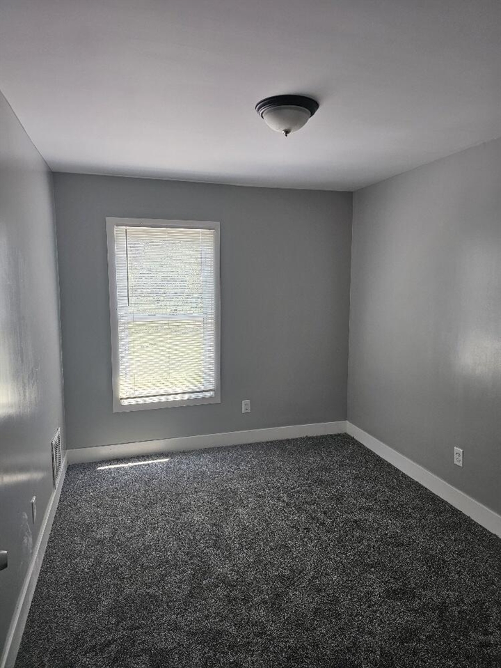7733 E Forest Avenue Property Photo 6