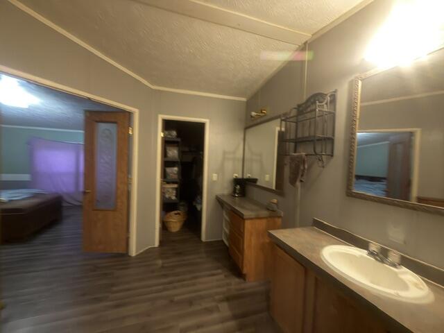6242 E 88th Street Property Photo 11