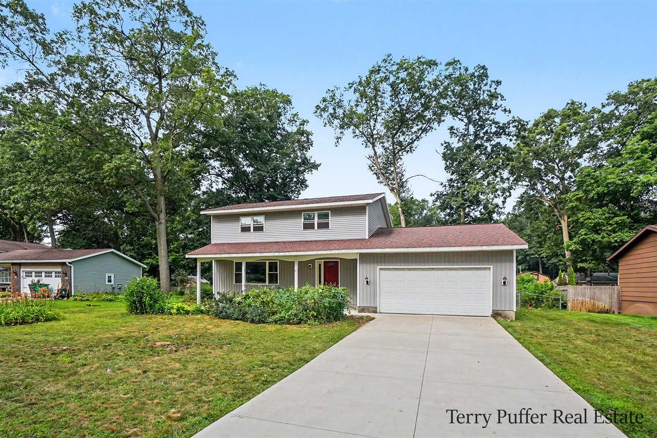 1107 Lancelot Drive Property Photo 3