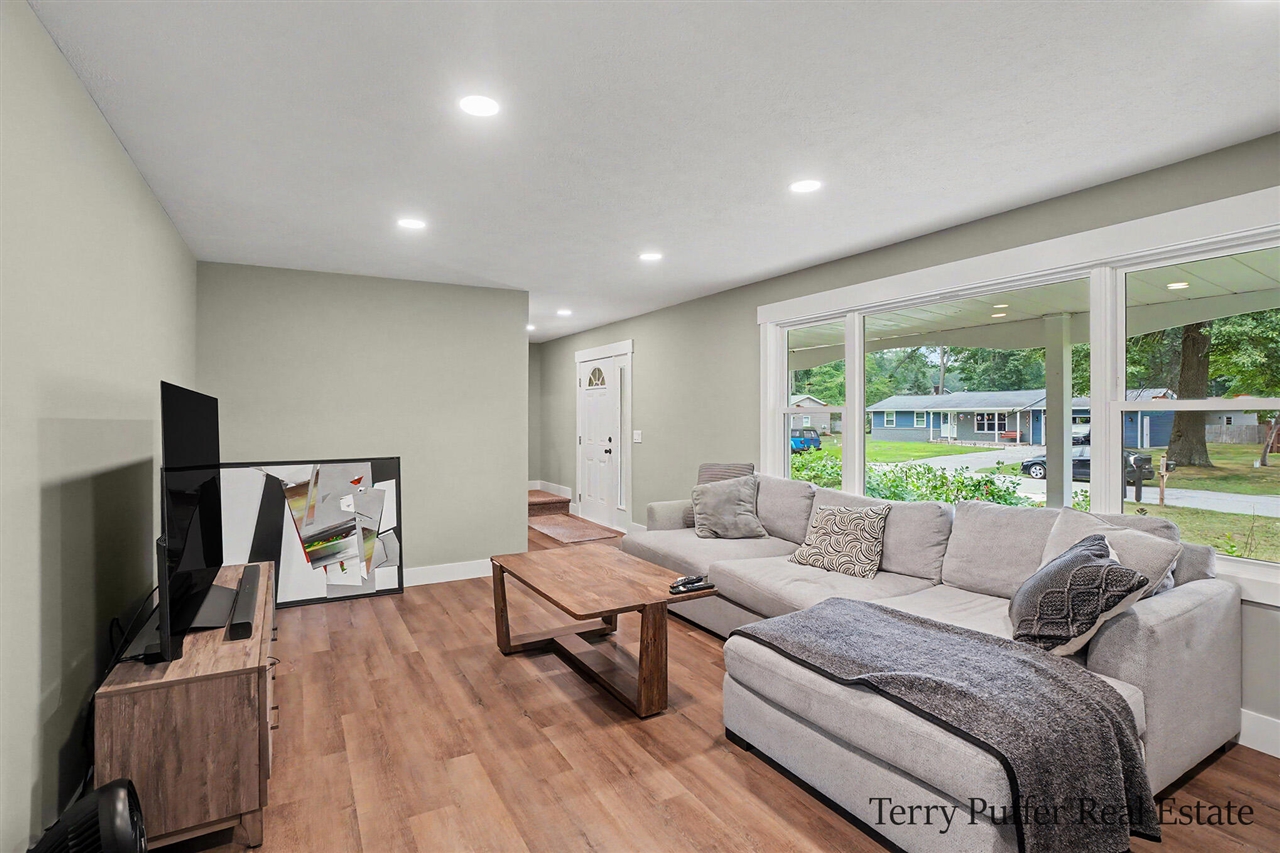 1107 Lancelot Drive Property Photo 9