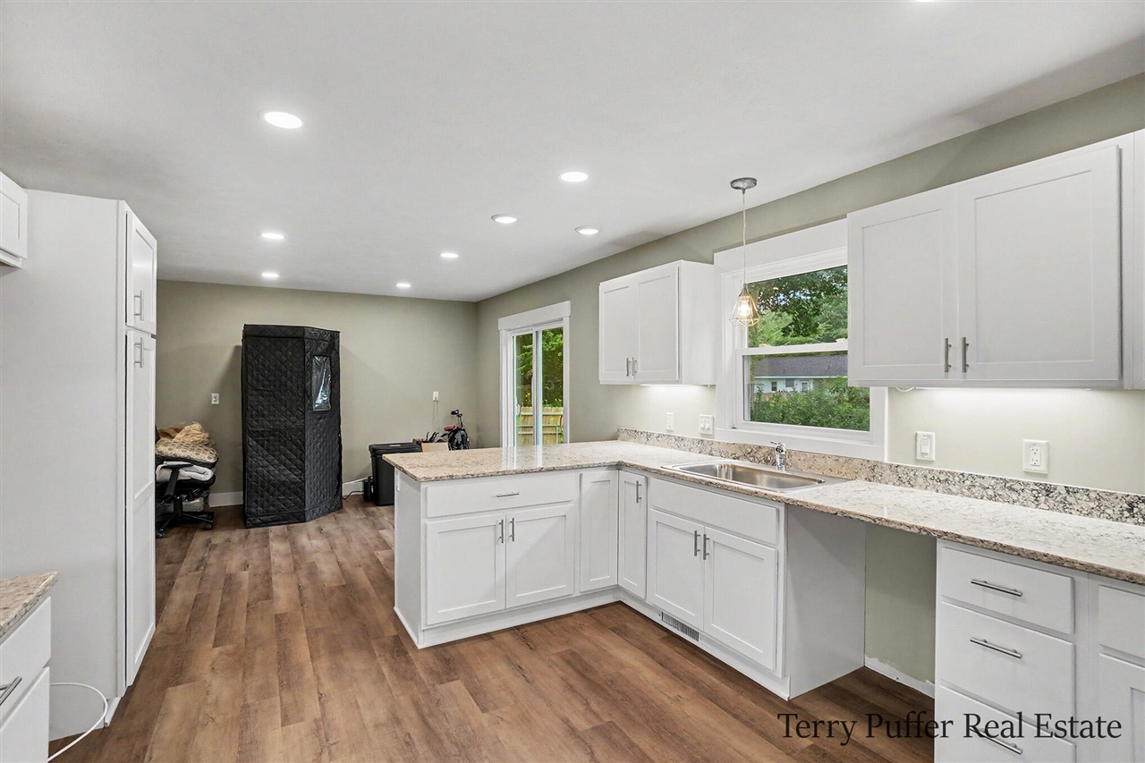 1107 Lancelot Drive Property Photo 12