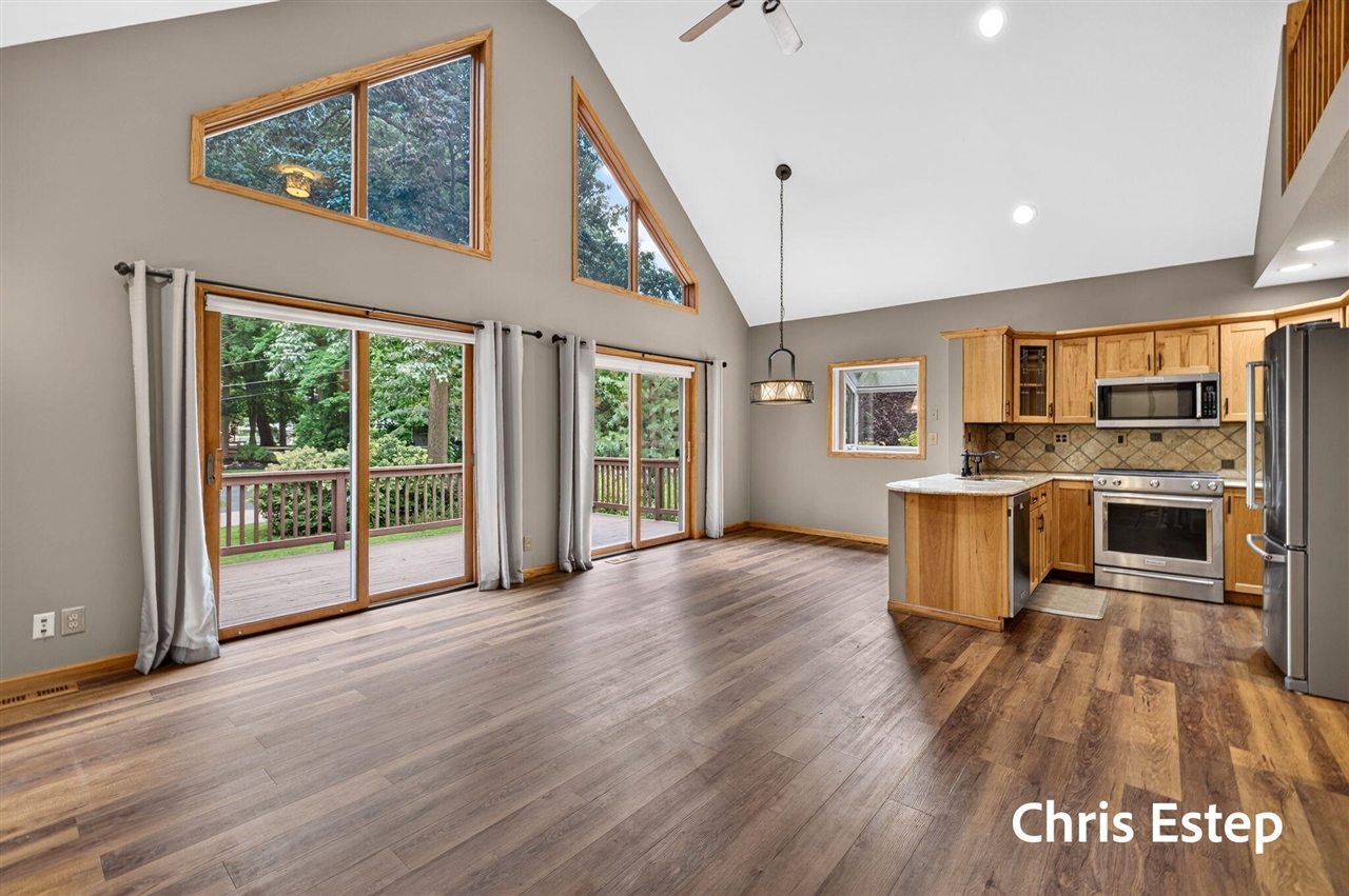 18127 Lovell Road Property Photo 6