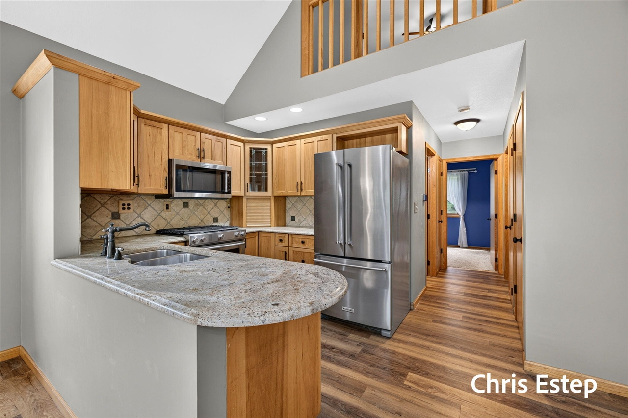 18127 Lovell Road Property Photo 7