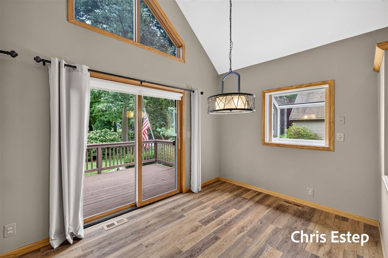 18127 Lovell Road Property Photo 10