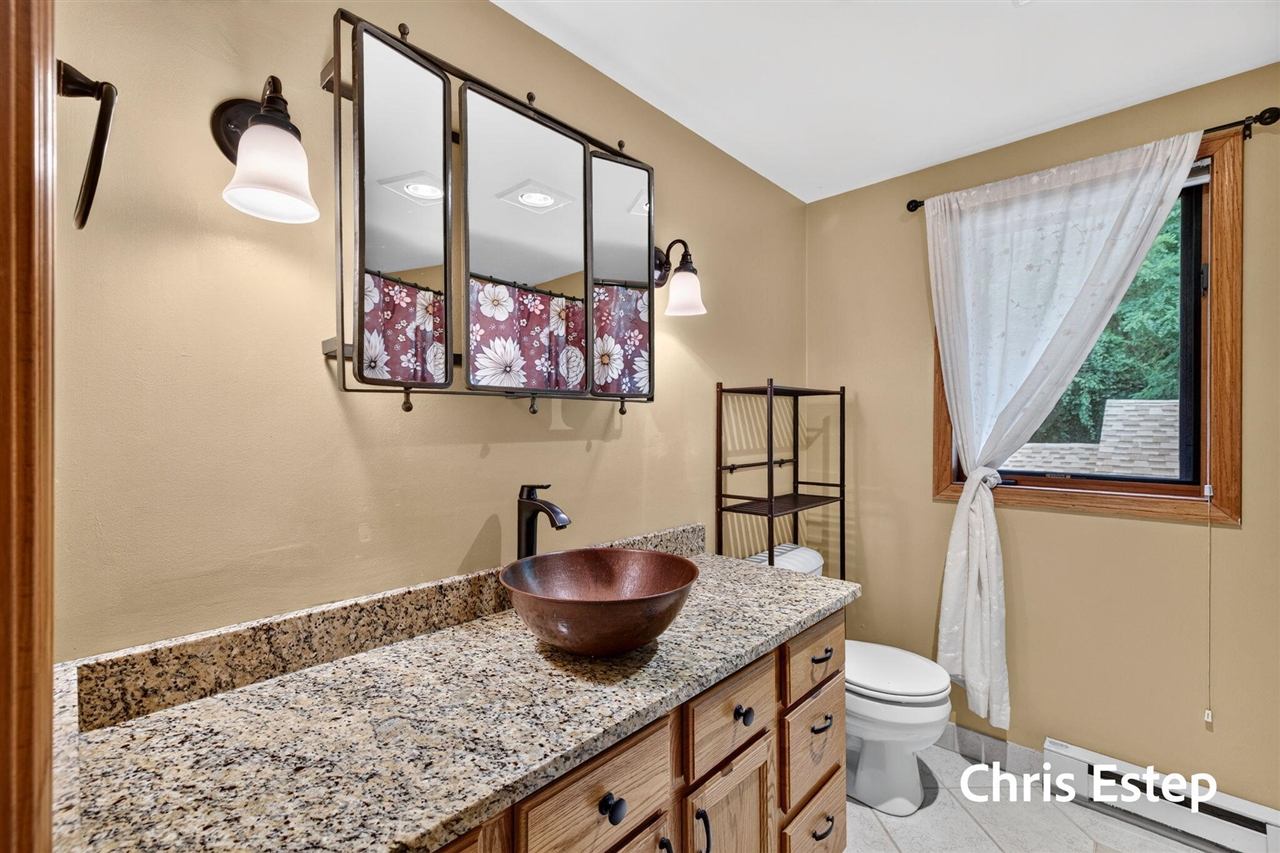 18127 Lovell Road Property Photo 18