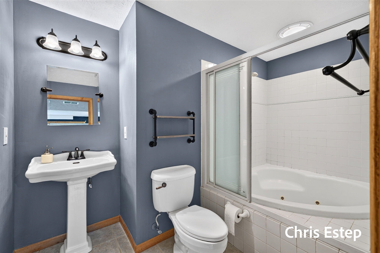 18127 Lovell Road Property Photo 25