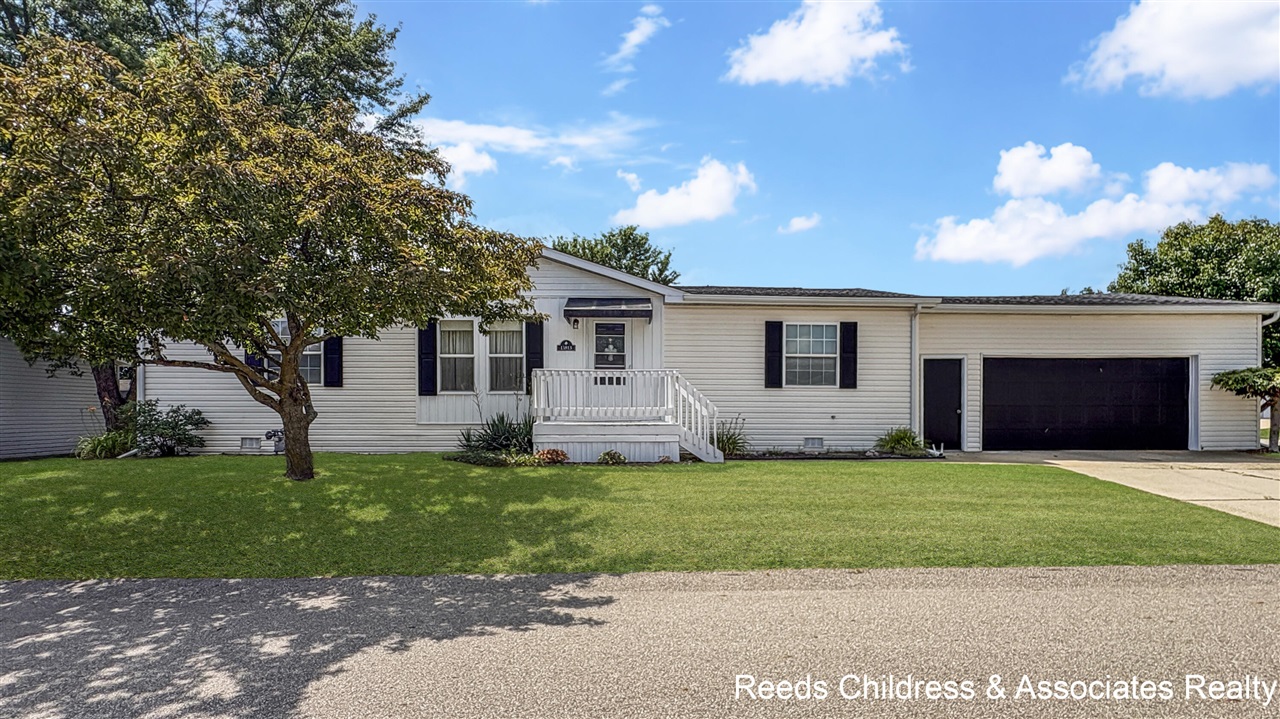 13813 Shamrock Lane Property Photo 1