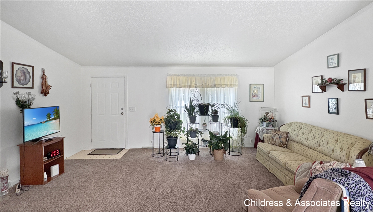 13813 Shamrock Lane Property Photo 2