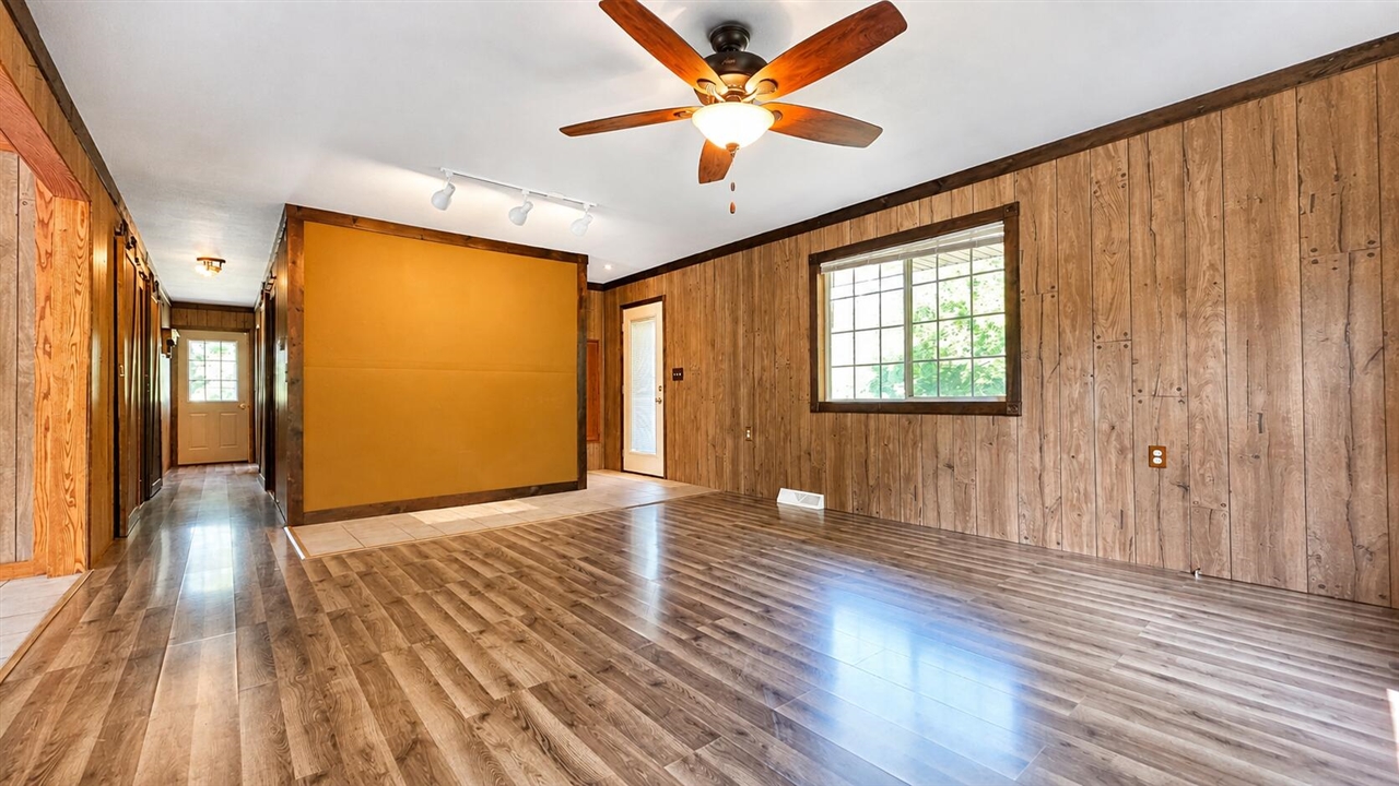 6278 Brooklyn Road Property Photo 7