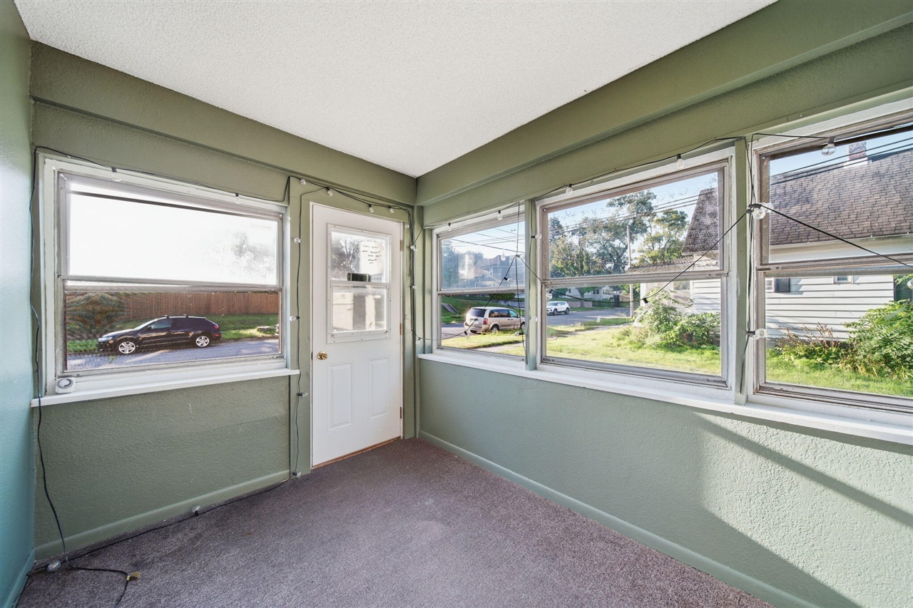 622 Kennedy Street Property Photo 3