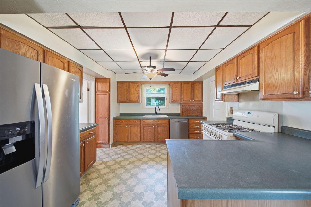 622 Kennedy Street Property Photo 9