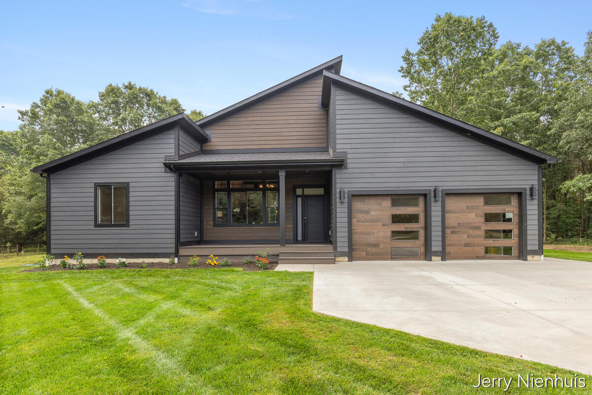 5846 113th Avenue Property Photo 1