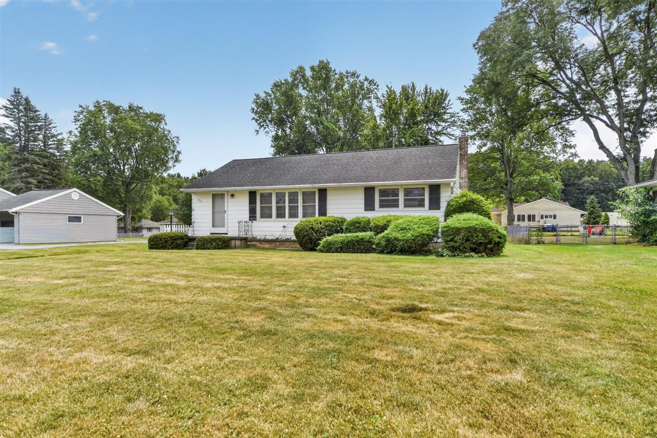 1515 Devonshire Road Property Photo 3
