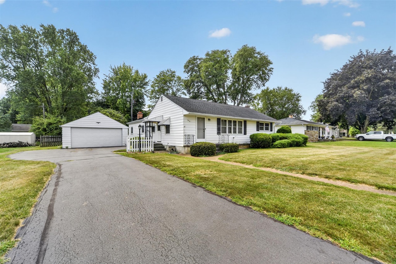 1515 Devonshire Road Property Photo 6