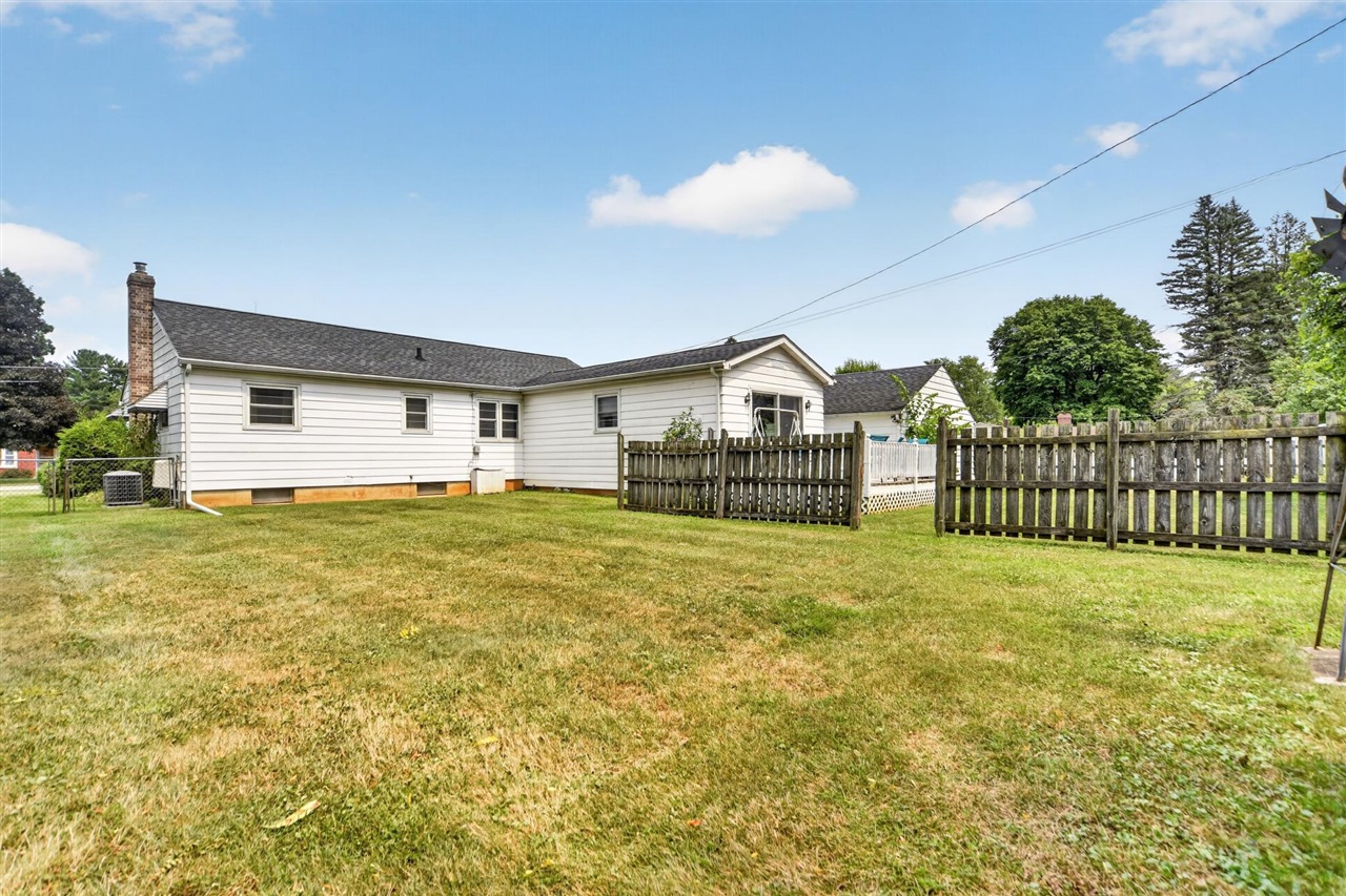 1515 Devonshire Road Property Photo 8
