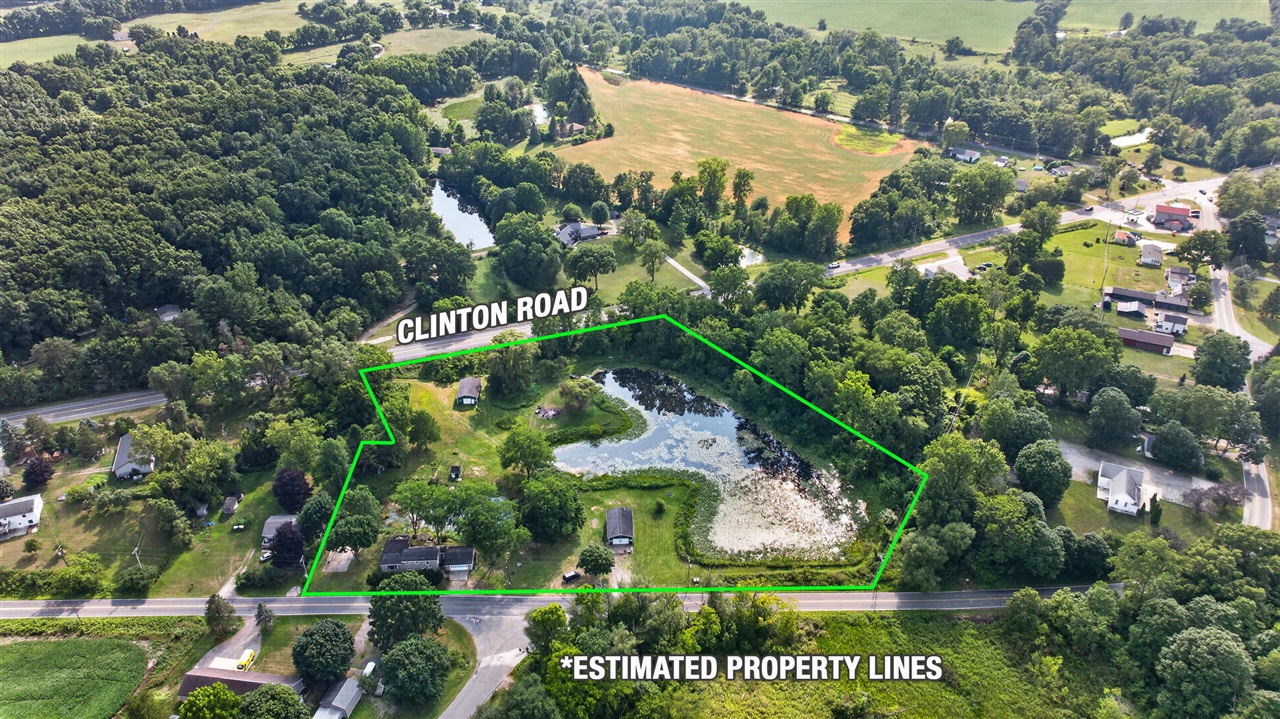7890 Woodard Road Property Photo 4
