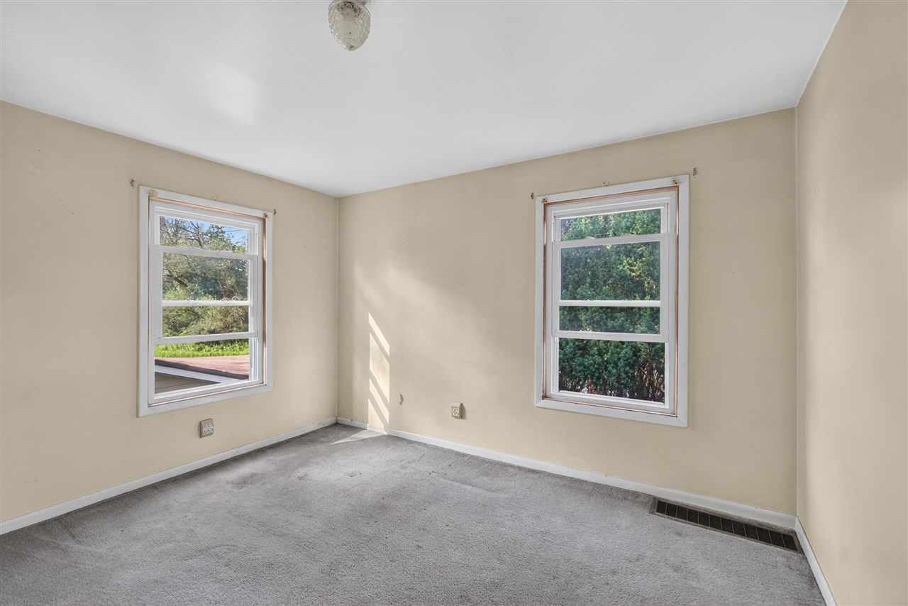 7890 Woodard Road Property Photo 24