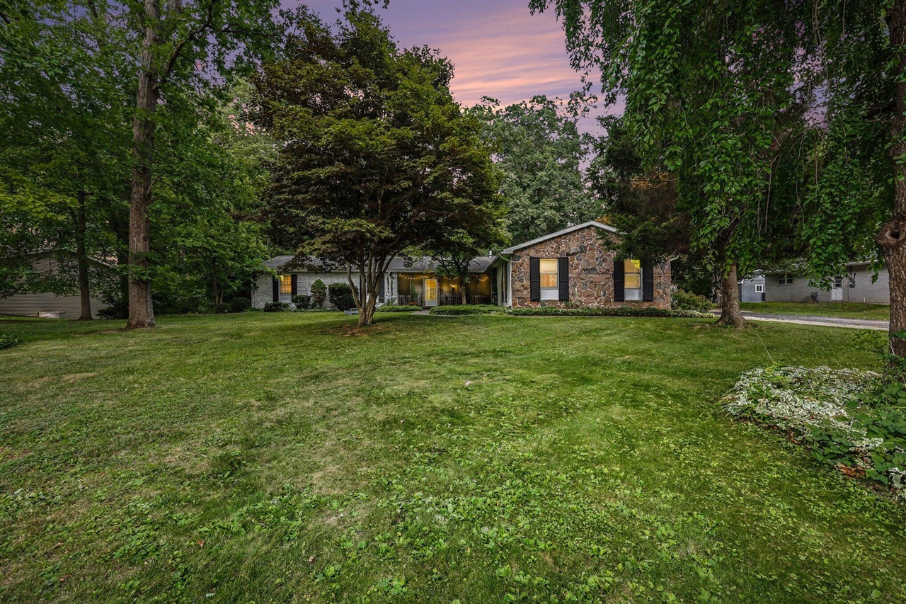 215 Wickenham Drive Property Photo 1
