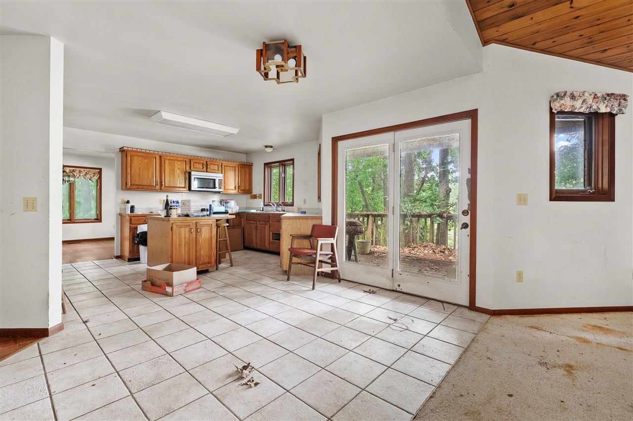 9856 Oak Forest Circle Property Photo 13