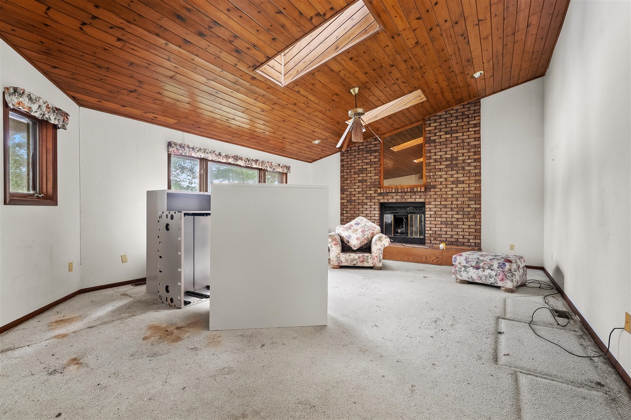 9856 Oak Forest Circle Property Photo 14