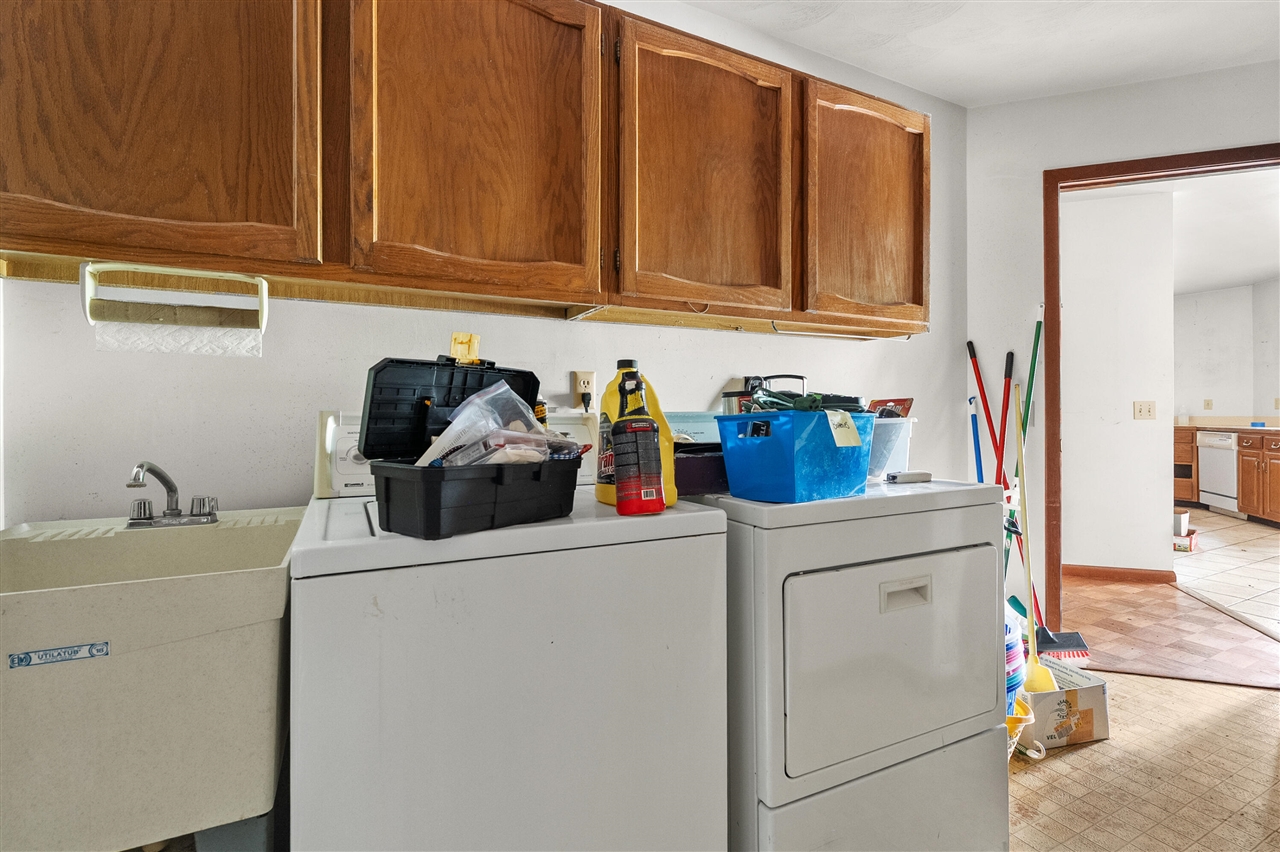 9856 Oak Forest Circle Property Photo 15