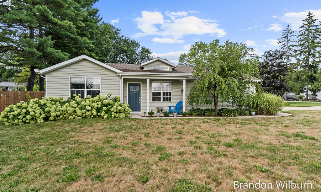 160 Grand Street Property Photo 1