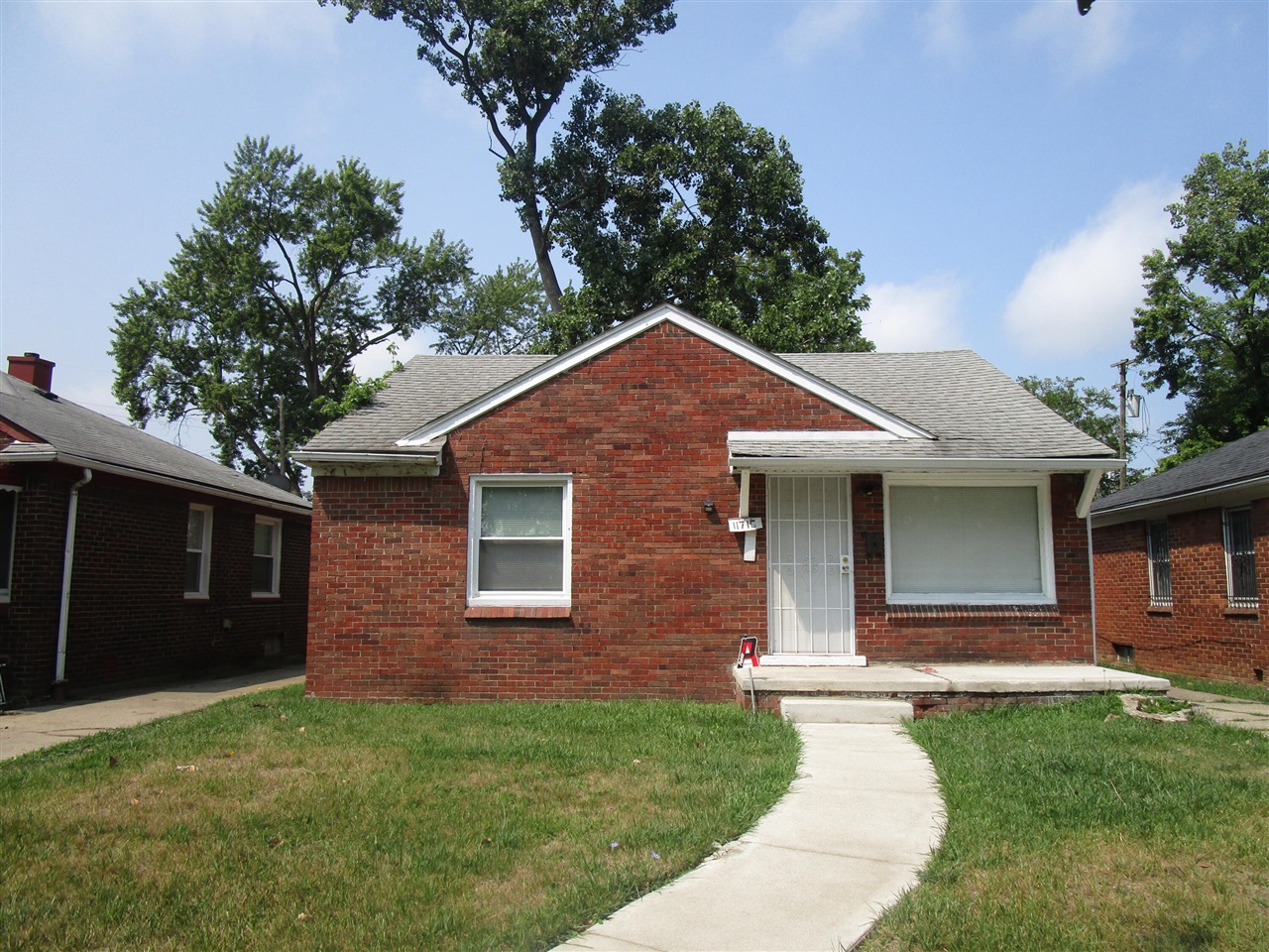 11715 Stahelin Avenue Property Photo 1