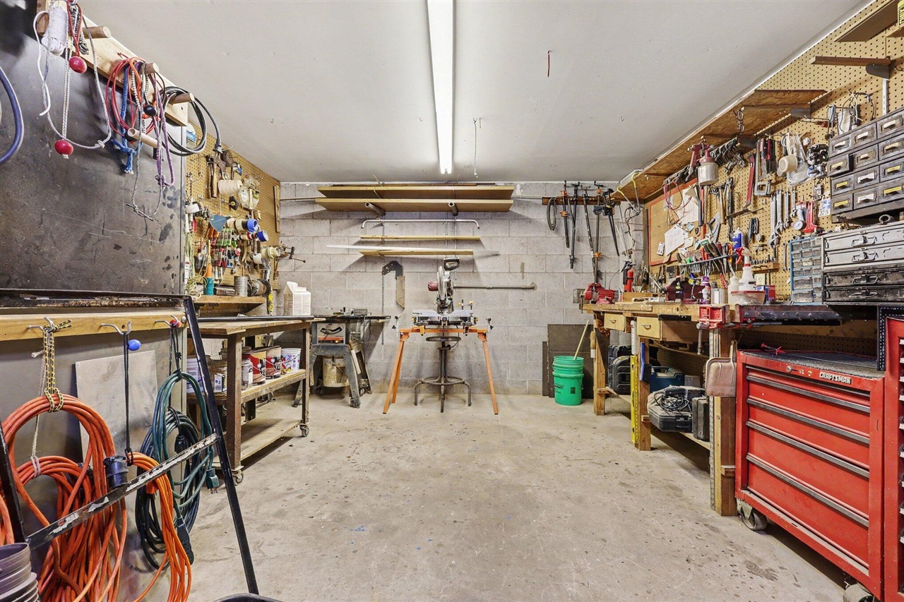 2335 Bluffton Avenue Property Photo 18