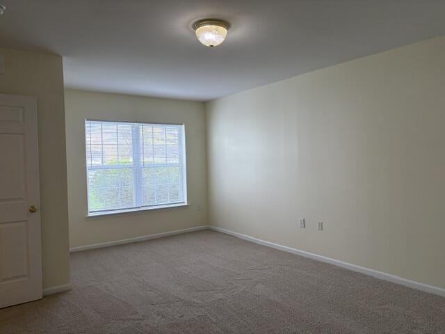 2736 S Knightsbridge Circle Property Photo 12