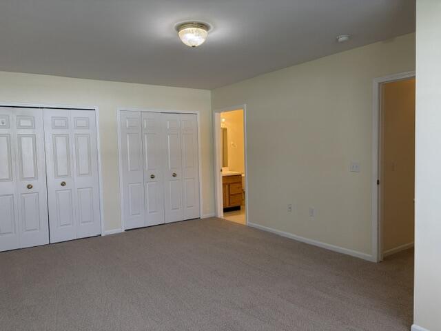 2736 S Knightsbridge Circle Property Photo 13