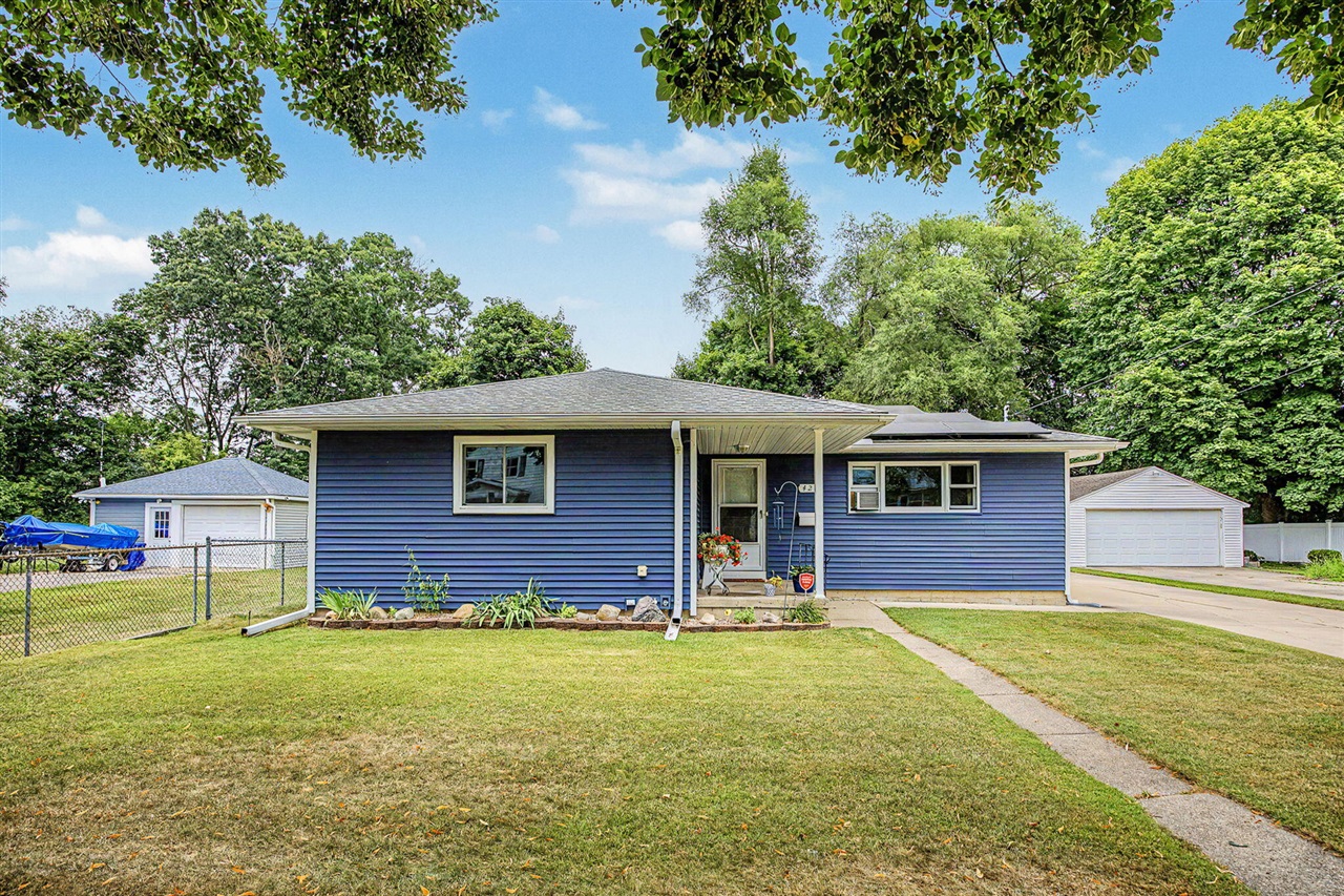 427 Bates Street Property Photo 1