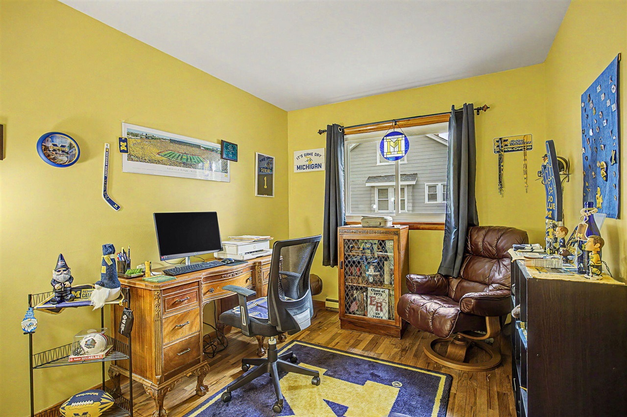 427 Bates Street Property Photo 15