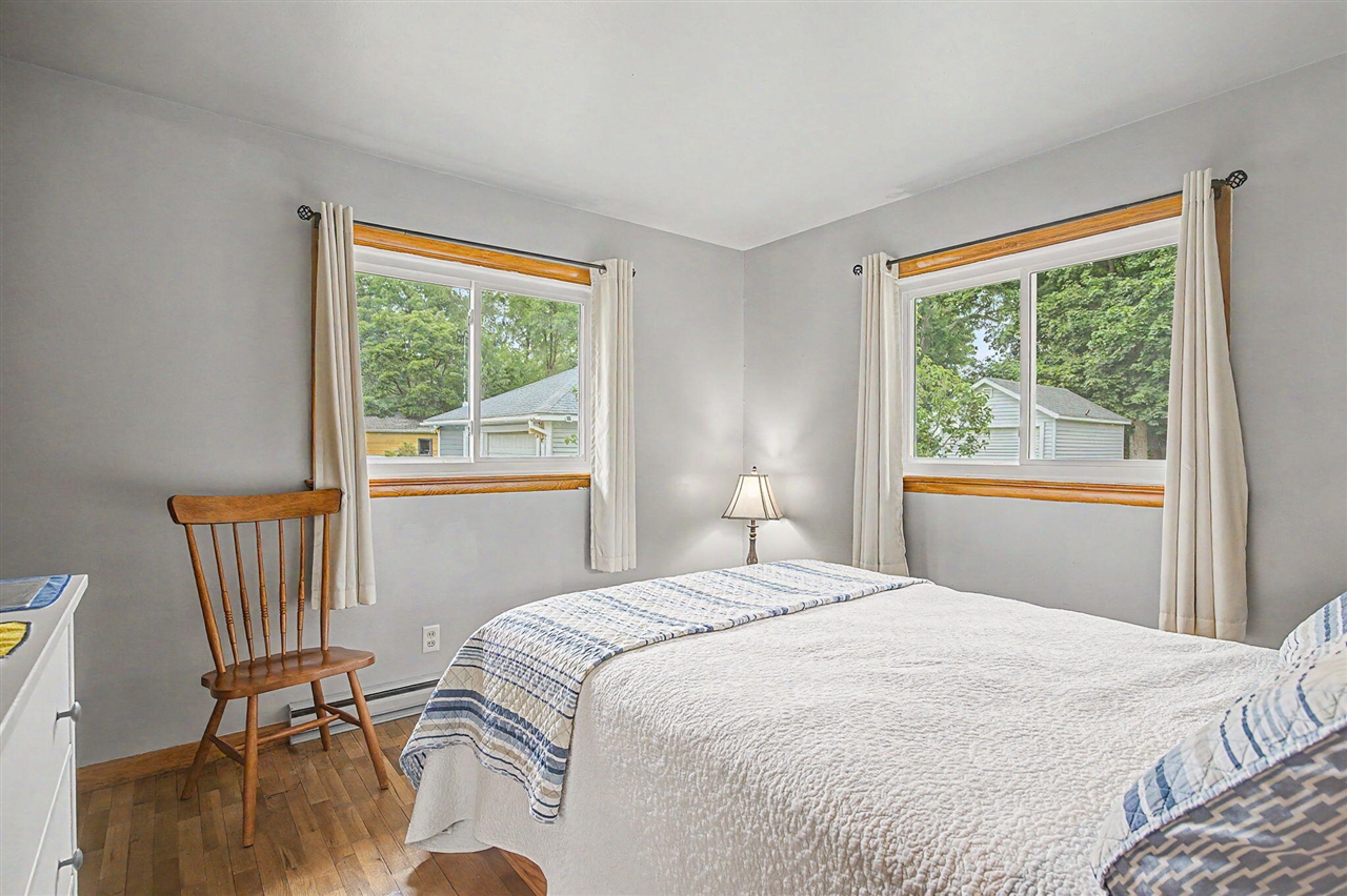 427 Bates Street Property Photo 18