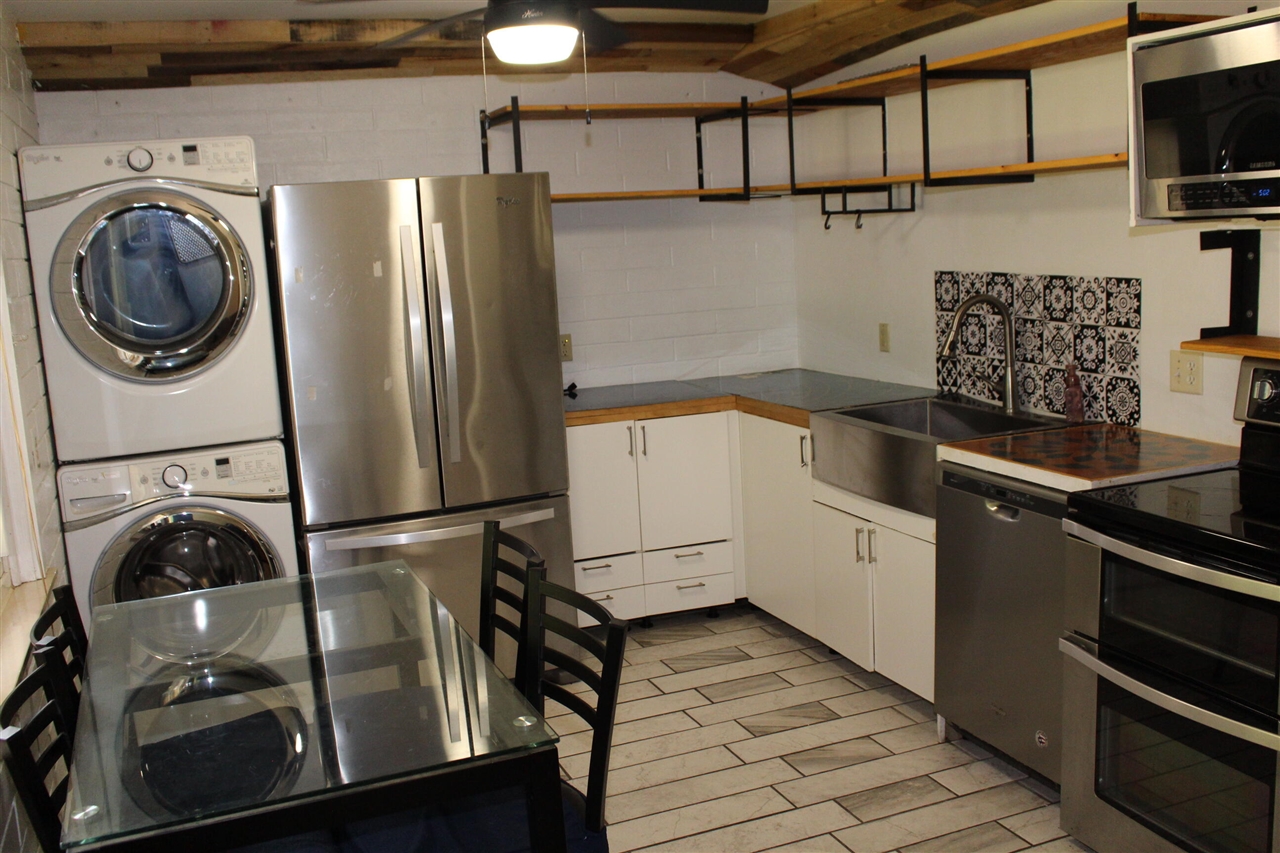 1321 Pontiac Trail Property Photo 9