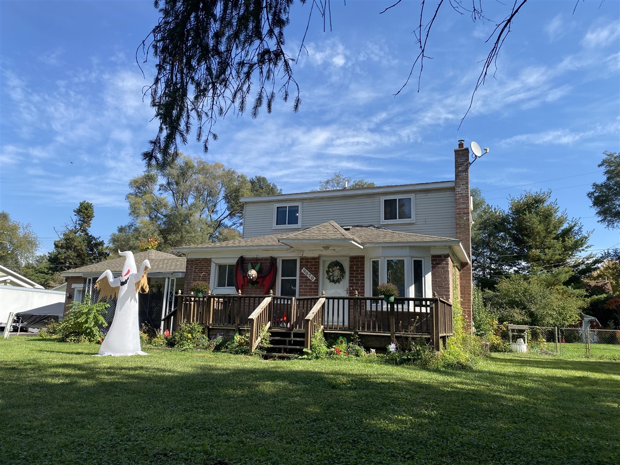 9070 Walnut Drive Property Photo 1